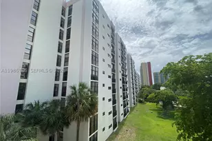 16919 N Bay, Sunny Isles Beach, FL 33160 - Photo 1