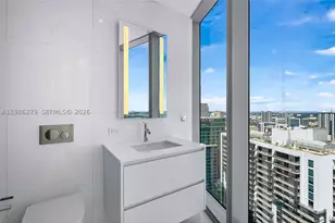 300 Biscayne Blvd, Miami, FL 33131 - Photo 12