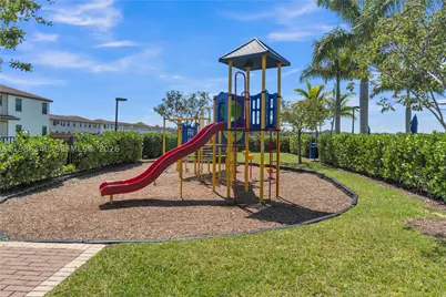 21068 NE 8th, Miami, FL 33179 - Photo 28