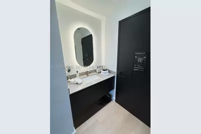 20 NE 11th #3006A, Miami, FL 33132 - Photo 8