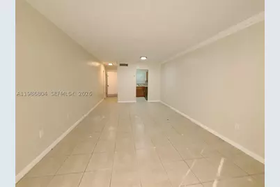 140 Royal Palm #107, Hialeah Gardens, FL 33016 - Photo 12