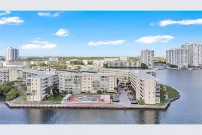 2999 Point East #C308, Aventura, FL 33160 - Photo 28