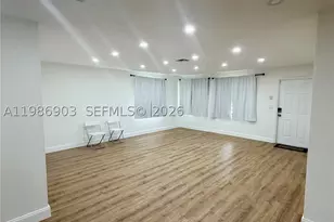 11201 NE 3rd, Miami, FL 33161 - Photo 14
