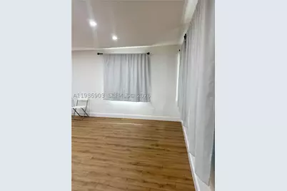 11201 NE 3rd, Miami, FL 33161 - Photo 4
