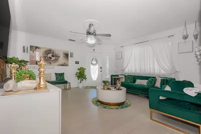 7171 Sheridan, Hollywood, FL 33024 - Photo 2