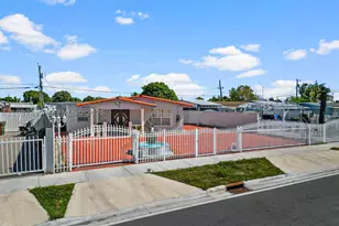 871 SE 5th, Hialeah, FL 33010 - Photo 1