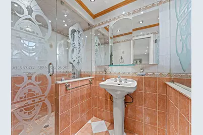 871 SE 5th, Hialeah, FL 33010 - Photo 22