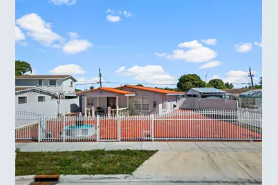 871 SE 5th, Hialeah, FL 33010 - Photo 2