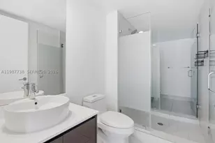 31 SE 6th, Miami, FL 33131 - Photo 14