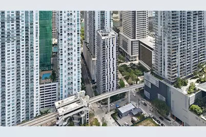 31 SE 6th #2504, Miami, FL 33131 - Photo 36
