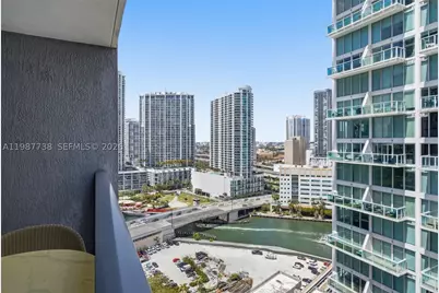 31 SE 6th #2504, Miami, FL 33131 - Photo 2