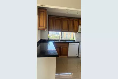 17021 N Bay #1015, Sunny Isles Beach, FL 33160 - Photo 8