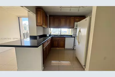 17021 N Bay #1015, Sunny Isles Beach, FL 33160 - Photo 10