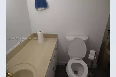 6039 Collins #1710, Miami Beach, FL 33140 - Photo 16