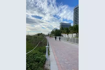 6039 Collins #1710, Miami Beach, FL 33140 - Photo 18