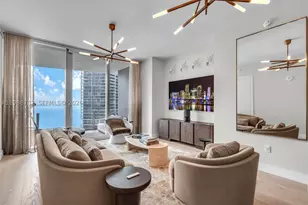300 Biscayne Blvd, Miami, FL 33131 - Photo 1