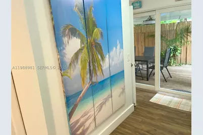 212 SW 1st, Hallandale Beach, FL 33009 - Photo 14