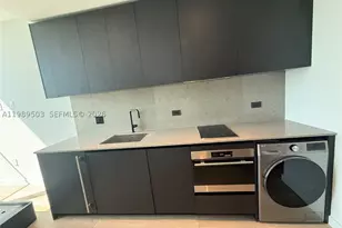 20 NE 11th, Miami, FL 33132 - Photo 8