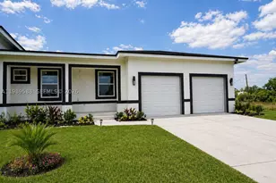1715 McArthur, Lehigh Acres, FL 33972 - Photo 4