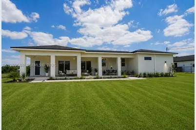 1715 McArthur, Lehigh Acres, FL 33972 - Photo 32