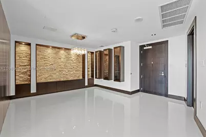 200 Biscayne Boulevard #3707, Miami, FL 33131 - Photo 4