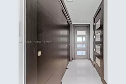 200 Biscayne Boulevard #3707, Miami, FL 33131 - Photo 18
