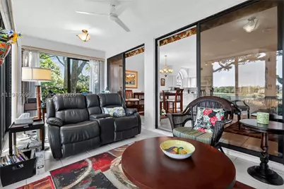 8033 Aberdeen #102, Boynton Beach, FL 33472 - Photo 2