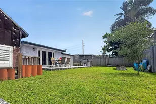 136 SE 2nd, Dania Beach, FL 33004 - Photo 22