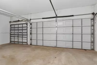 4953 Kensington, Coral Springs, FL 33076 - Photo 38