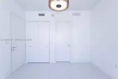 200 Biscayne Blvd #4512, Miami, FL 33131 - Photo 10