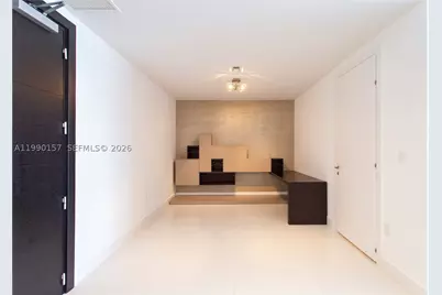 200 Biscayne Blvd #4512, Miami, FL 33131 - Photo 2