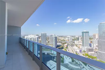200 Biscayne Blvd #4512, Miami, FL 33131 - Photo 14