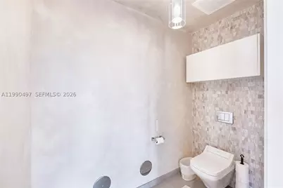 68 SE 6th #3711, Miami, FL 33131 - Photo 32
