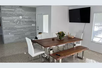 750 Polk, Hollywood, FL 33019 - Photo 4