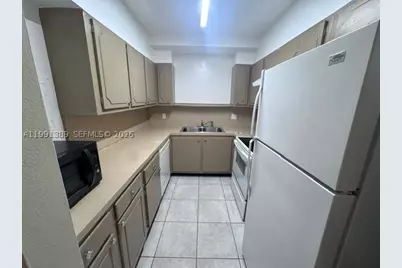 6361 N Falls Cir #106, Lauderhill, FL 33319 - Photo 8