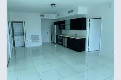 90 SW 3rd #3610, Miami, FL 33130 - Photo 6