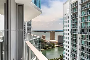 77 SE 5th, Miami, FL 33131 - Photo 4