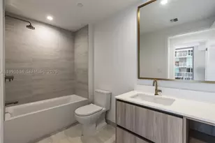 77 SE 5th, Miami, FL 33131 - Photo 80