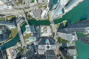 77 SE 5th, Miami, FL 33131 - Photo 20