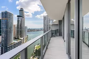 77 SE 5th, Miami, FL 33131 - Photo 6