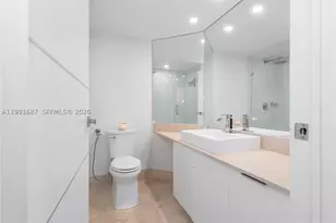 701 Brickell Key, Miami, FL 33131 - Photo 32