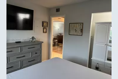 1001 SW 128th #307B, Pembroke Pines, FL 33027 - Photo 16