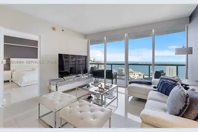 465 Brickell #3905, Miami, FL 33131 - Photo 4