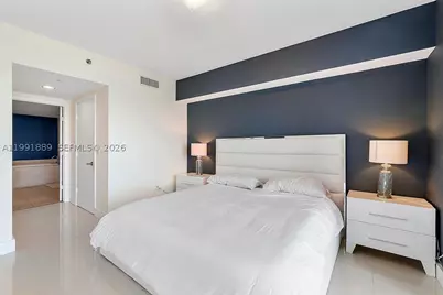 465 Brickell #3905, Miami, FL 33131 - Photo 6