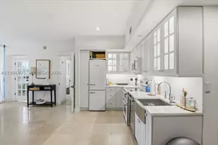 350 S Miami, Miami, FL 33130 - Photo 8