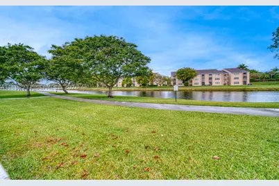 15261 SW 108th, Miami, FL 33196 - Photo 32