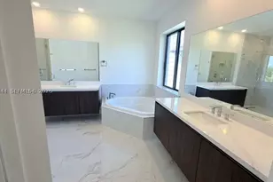 19708 NE 14th, Miami, FL 33179 - Photo 10