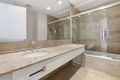 1395 Brickell #3407, Miami, FL 33131 - Photo 22