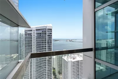1395 Brickell #3407, Miami, FL 33131 - Photo 14