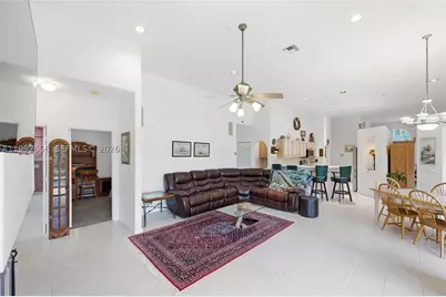 3038 Lakewood, Weston, FL 33332 - Photo 12